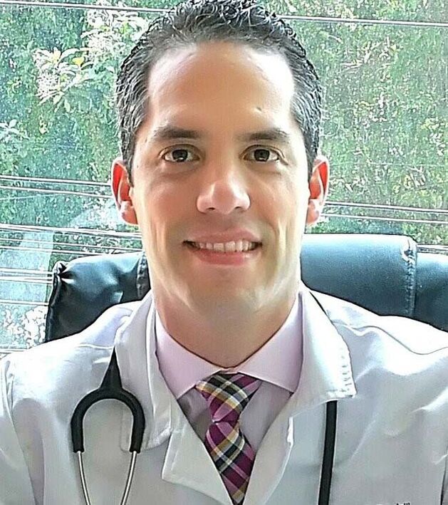 Médico urólogo Manuel Lopez