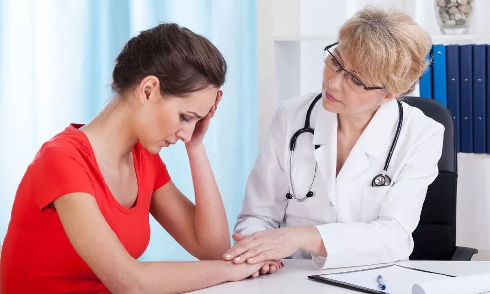 Un examen oportuno por parte de un médico ayudará a evitar el desarrollo de cistitis en las mujeres.